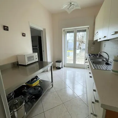 Holiday home Tramonti E Relax-Villa Con Giardino Privato E Bbq Matino